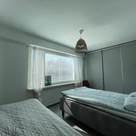 Nuku Hyvin Ydinkeskustassa! Smart Tv, Nopea Netti, Kaevelymatka Kaikkialle :)! 4 Yoepyjaeae. Lappeenranta